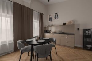 Część jadalniana w Apartamencie B513 Gentleman Blue