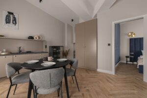 Część jadalniana w Apartamencie B513 Gentleman Blue